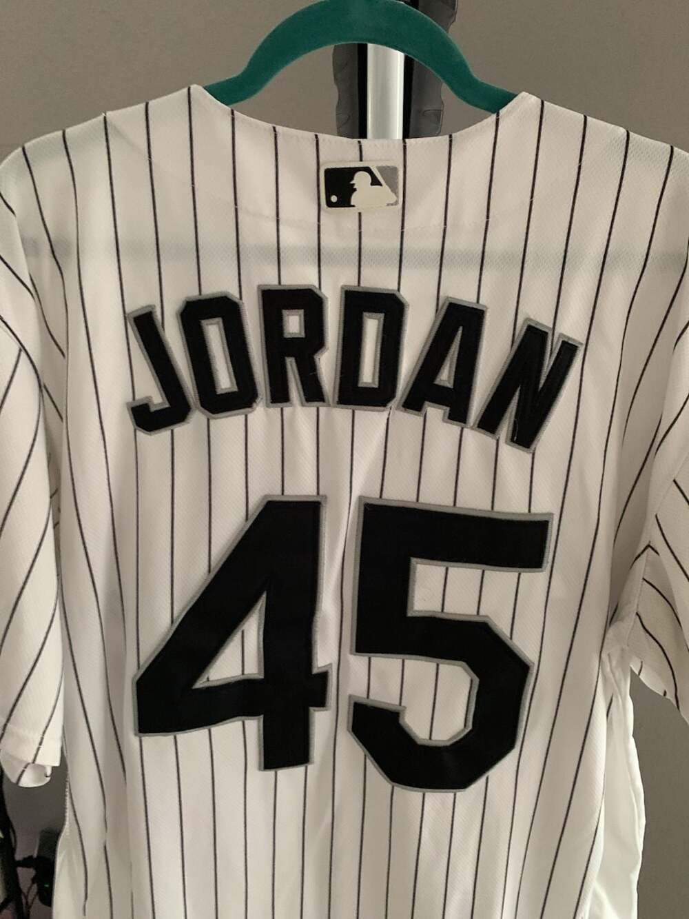 Majestic Authentic Chicago White Sox Michael Jordan #45 Pinstripe Baseball Jerse - Picture 6 of 6